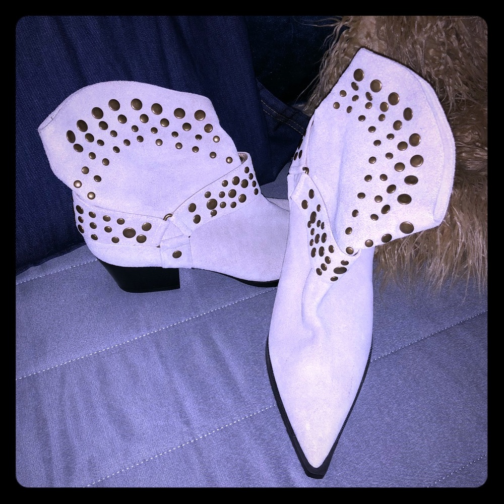 Suede leather boots